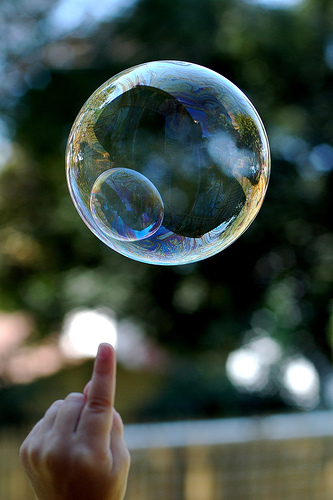 Top Anecdotal Signs of a Market Bubble